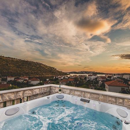 Apartments Villa Monique روغوزنيكا الغرفة الصورة