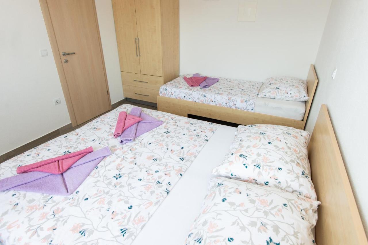 Apartments Villa Monique روغوزنيكا المظهر الخارجي الصورة