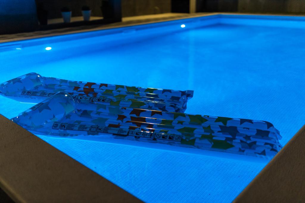 Apartments Villa Monique روغوزنيكا المظهر الخارجي الصورة