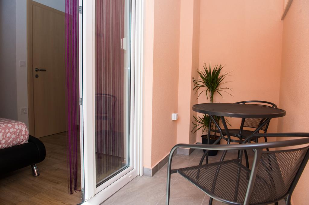 Apartments Villa Monique روغوزنيكا المظهر الخارجي الصورة
